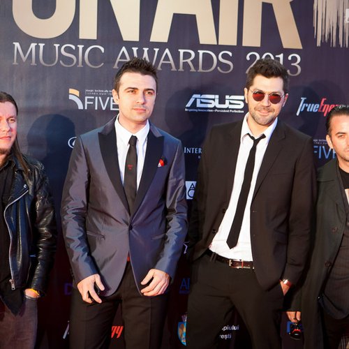 on-air-music-awards-2013-red-carpet-76