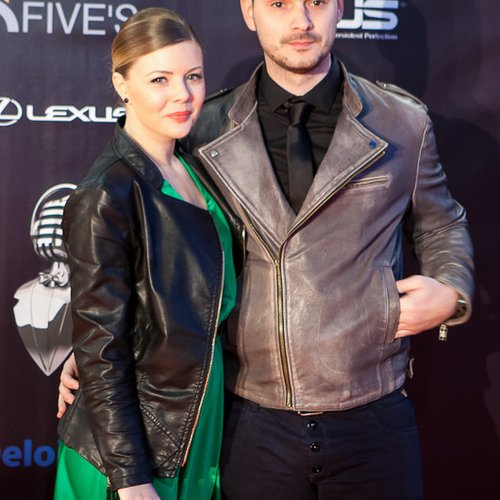 on-air-music-awards-2013-red-carpet-80
