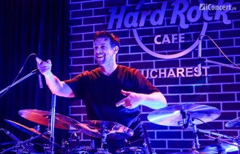 paul-gilbert-hard-rock-cafe-bucharest-04