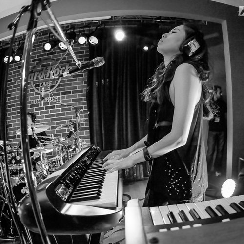 paul-gilbert-hard-rock-cafe-bucharest-16