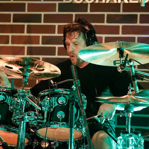 paul-gilbert-hard-rock-cafe-bucharest-31