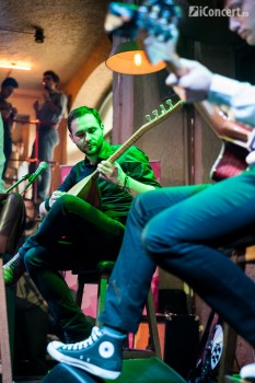 the-mono-jacks-guerrilive-acoustic-session-28