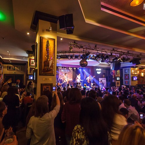vama-hard-rock-cafe-bucharest-4-aprilie-2013-10