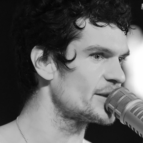 vama-hard-rock-cafe-bucharest-4-aprilie-2013-34