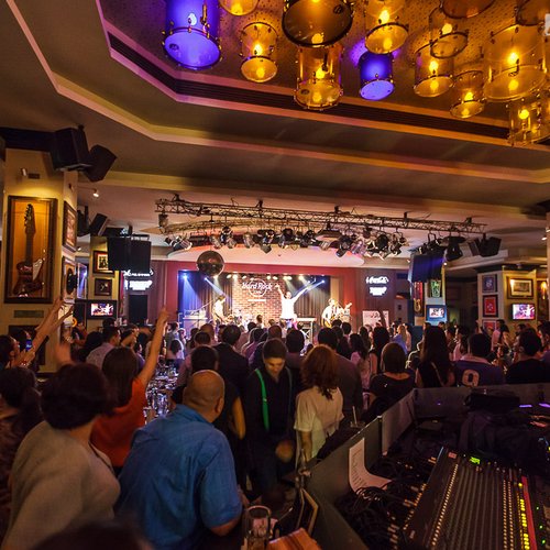 vama-hard-rock-cafe-bucharest-4-aprilie-2013-37