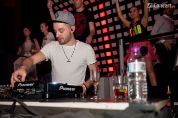 2-aeroplane-studio-martin-bucuresti-10