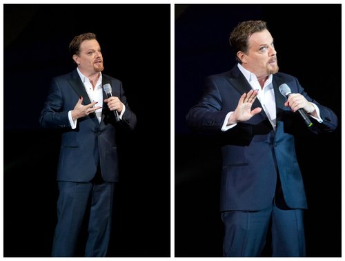 Eddie Izzard pe scena Sălii Palatului - Foto: Alex Chelba