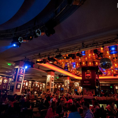 sarmalele-reci-hard-rock-cafe-bucuresti-20-ani-01