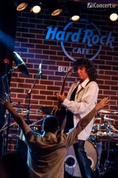 sarmalele-reci-hard-rock-cafe-bucuresti-20-ani-18