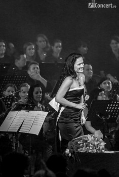 tarja-turunen-mike-terrana-beauty-and-the-beat-bucuresti-18