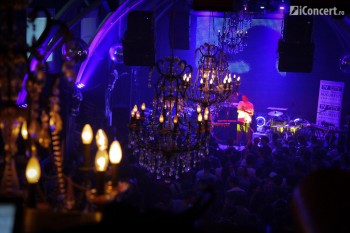 1-avantngard-norzeatic-silver-church-01