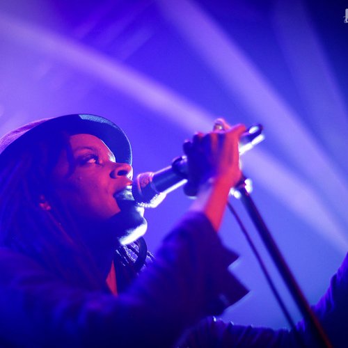 2-akua-naru-the-digflo-band-bucuresti-silver-church-02