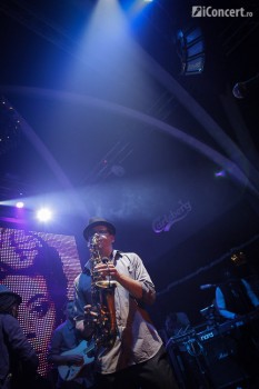 2-akua-naru-the-digflo-band-bucuresti-silver-church-03