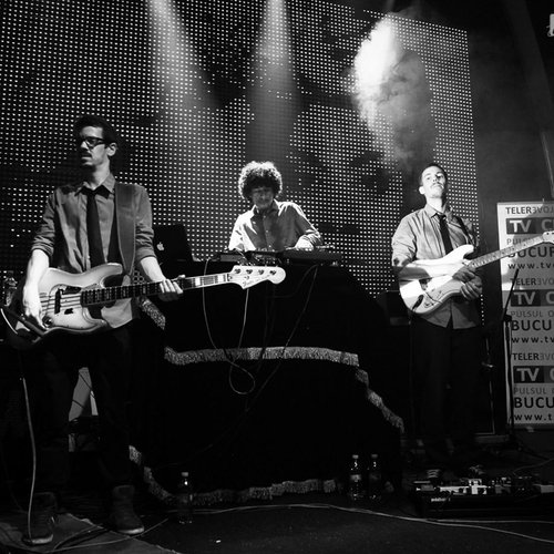 2-akua-naru-the-digflo-band-bucuresti-silver-church-04