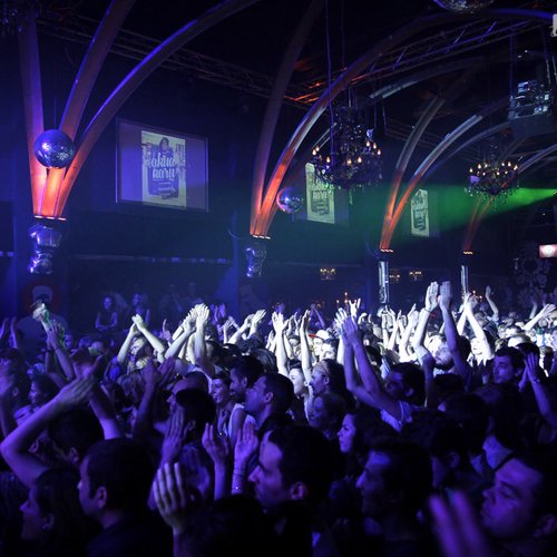 2-akua-naru-the-digflo-band-bucuresti-silver-church-12