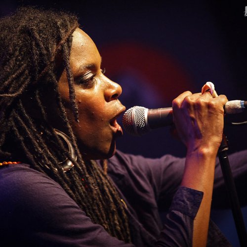 2-akua-naru-the-digflo-band-bucuresti-silver-church-26