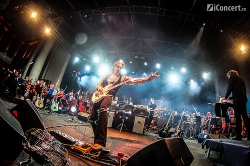 Steve Vai alături de Evolution Tempo Orchestra la Arenele Romane - Foto: Vlad Pîrîu / iConcert.ro