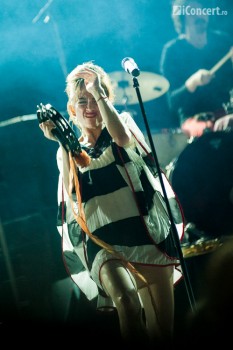 3-nouvelle-vague-backyard-weekend-2013-15