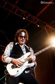 3-steve-vai-eco-fest-2013-arenele-romane-05