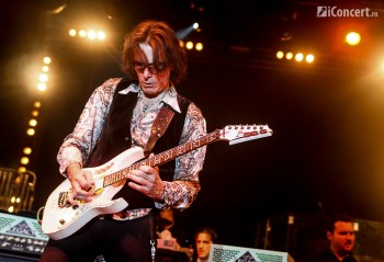 3-steve-vai-eco-fest-2013-arenele-romane-12