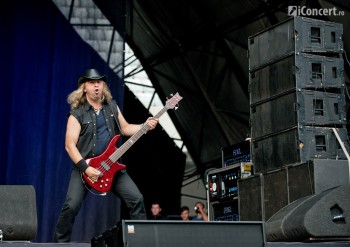 4-compact-cluj-arena-music-fest-2013-02