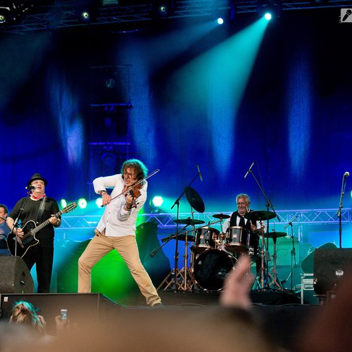 5-baniciu-kappl-lipan-friends-cluj-arena-music-fest-2013-14