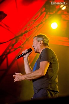6-deep-purple-cluj-arena-music-fest-2013-04