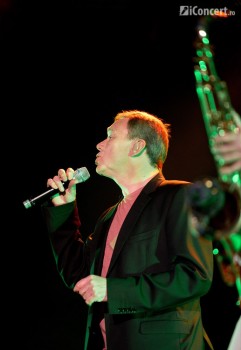 6-ub40-cluj-arena-music-fest-2013-02