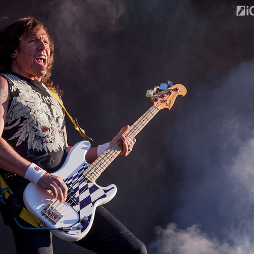 aria-kavarna-rock-fest-2013-03