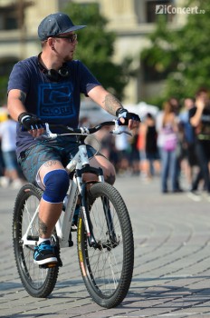 zilele-prieteniei-2013-piata-constitutiei-bucuresti-29-iunie-03