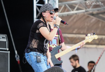 01-electric-fence-bestfest-2013-bucuresti-1