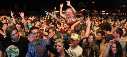 RECENZIE: Emir Kusturica, UMEK, Benga în cea de-a doua zi de Peninsula 2013 (POZE)
