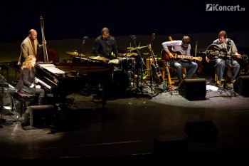 diana-krall-sala-palatului-bucuresti-2013-glad-rag-doll-12