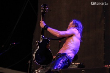 enslaved-rock-the-city-2013-bucuresti-06