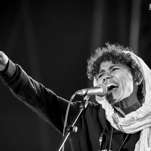 nneka-bestfest-2013-bucuresti-tunari-14