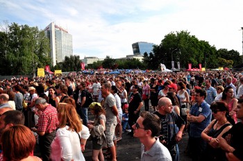 1-public-sting-bucuresti-2013-romexpo-2