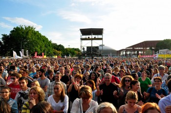 1-public-sting-bucuresti-2013-romexpo-4