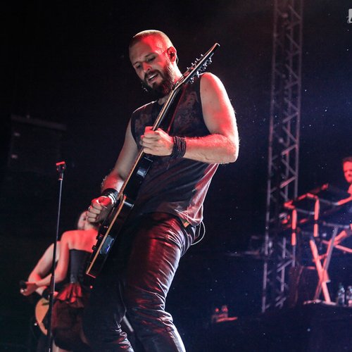 3-within-temptation-artmania-festival-2013-20