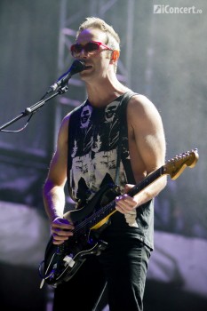 4-glasvegas-summer-well-2013-05