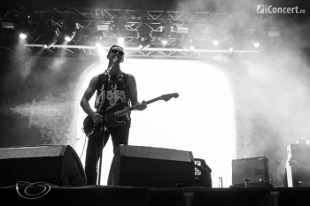 4-glasvegas-summer-well-2013-12