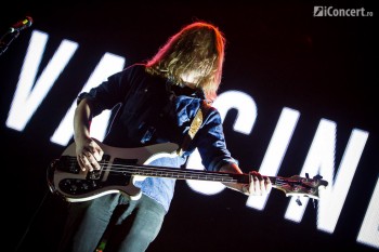 4-the-vaccines-summer-well-2013-02