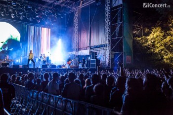 5-suede-summer-well-2013-04