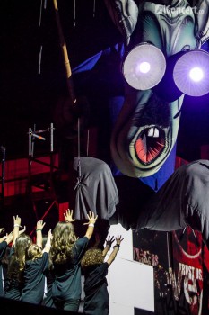 roger-waters-the-wall-2013-bucuresti-piata-constitutiei-27