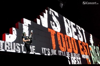 roger-waters-the-wall-2013-bucuresti-piata-constitutiei-45