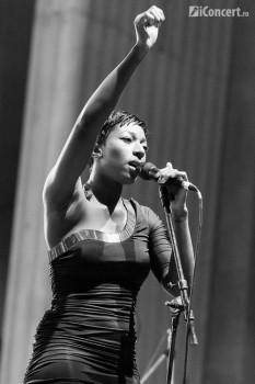 1-bonobo-live-arenele-romane-2013-bucuresti-08