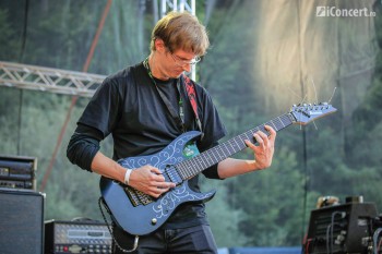 1-indian-fall-rockstadt-extreme-fest-2013-02