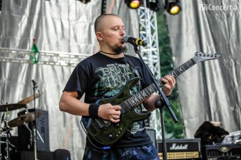 2-code-red-rockstadt-extreme-fest-2013-08