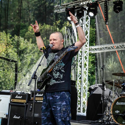 2-code-red-rockstadt-extreme-fest-2013-12