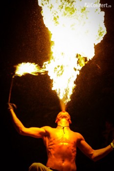 3-crispus-the-art-of-fire-balkanik-festival-2013-03