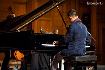 1-vijay-iyer-trio-sala-radio-bucuresti-2013-04